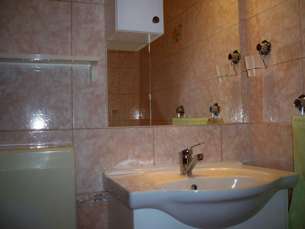 Apartmani Perkovic Baška Voda Eksteriør bilde